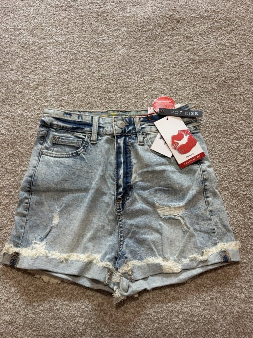 Hot Kiss Juniors High Rise Light Wash Blue Distressed Denim Festival Shorts Sz 7